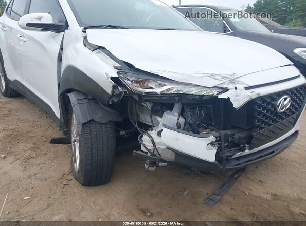 KM8K22AA7LU578966 2020 HYUNDAI KONA White Front view