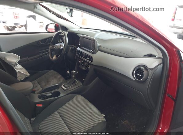 KM8K22AA8MU648380 2021 HYUNDAI KONA Темно-бордовый Вид салона спереди