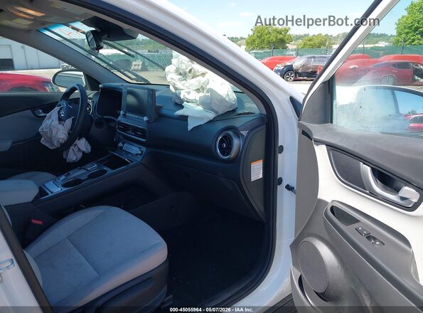 KM8K23AG5PU190876 2023 HYUNDAI KONA ELECTRIC White Вид салону спереду