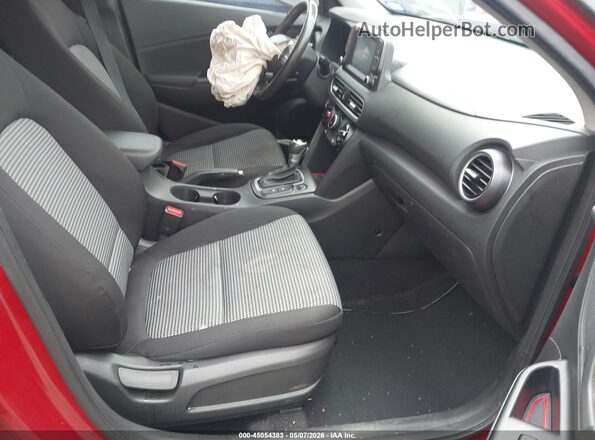 KM8K2CAA3JU072182 2018 HYUNDAI KONA Красный Вид салона спереди