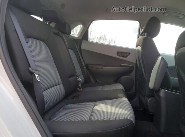 KM8K2CAA6MU659044 2021 HYUNDAI KONA White Vista interior trasera