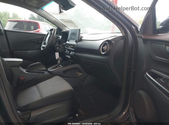 KM8K2CAB0NU803827 2022 HYUNDAI KONA Gray Front interior view