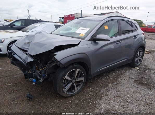 KM8K3CA5XMU692810 2021 HYUNDAI KONA Gray Vista tres cuartos delantera izquierda