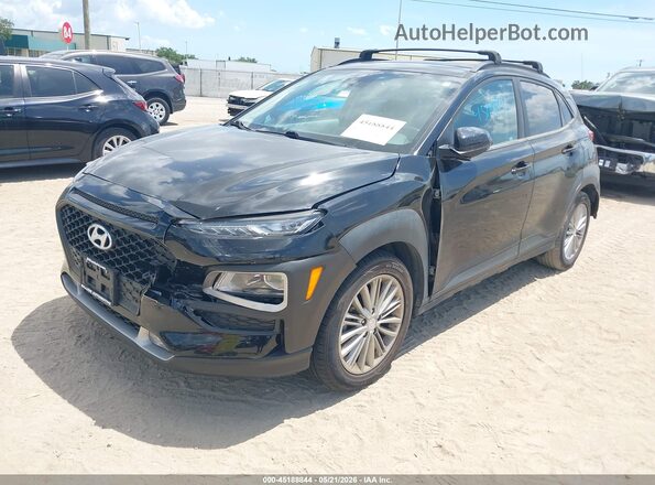 KM8K62AA6LU453381 2020 HYUNDAI KONA Black წინა მარცხენა ხედი სამი მეოთხედიდან