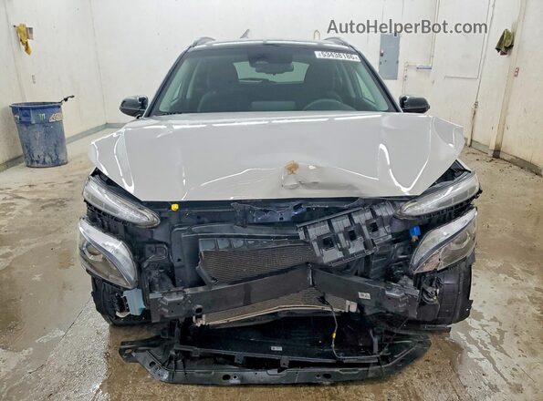 KM8K62AB9PU004050 2023 HYUNDAI KONA Серебряный Вид спереди