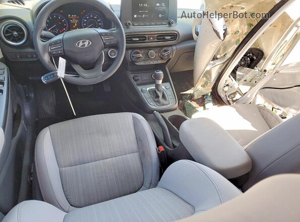 KM8K62ABXPU976207 2023 HYUNDAI KONA White Widok deski rozdzielczej