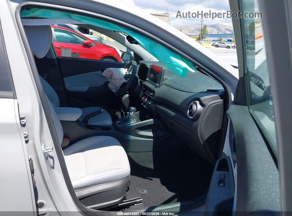 KM8K6CAB7PU054015 2023 HYUNDAI KONA Gray Vista interior delantera