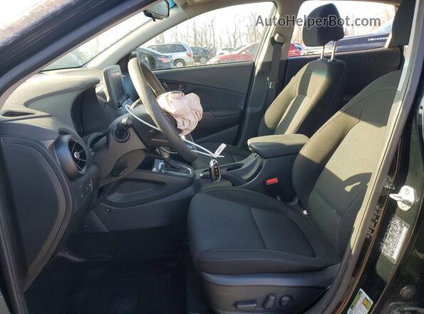 KM8K6CAB9PU988080 2023 HYUNDAI KONA Черный Вид салона спереди