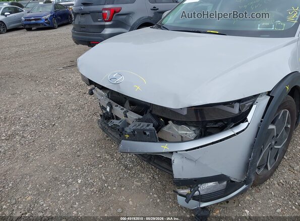 KM8KNDAF7PU232842 2023 HYUNDAI IONIQ 5 Silver Widok z przodu