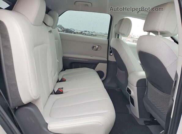 KM8KNDAF8PU190102 2023 HYUNDAI IONIQ Silver 