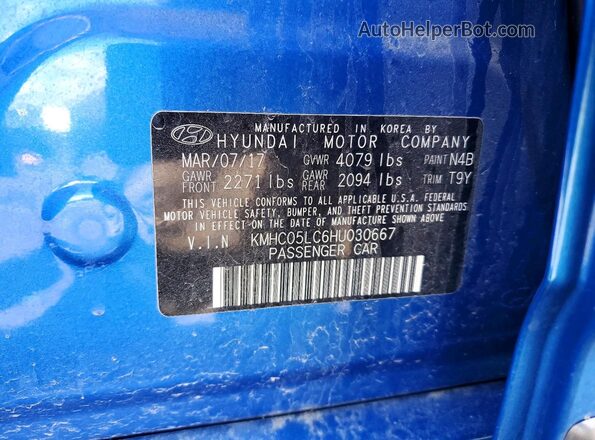 KMHC05LC6HU030667 2017 HYUNDAI IONIQ Blue Widok komory silnika