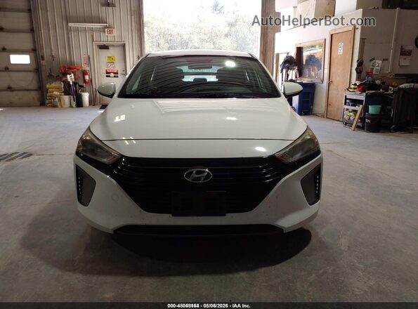 KMHC65LC0JU076290 2018 HYUNDAI IONIQ HYBRID White ხელსაწყოთა პანელის ხედი