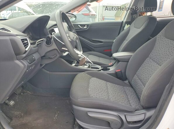 KMHC65LC0JU076337 2018 HYUNDAI IONIQ White წინა სალონის ხედი