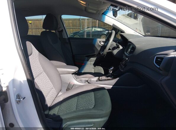 KMHC65LC0KU114392 2019 HYUNDAI IONIQ HYBRID White 