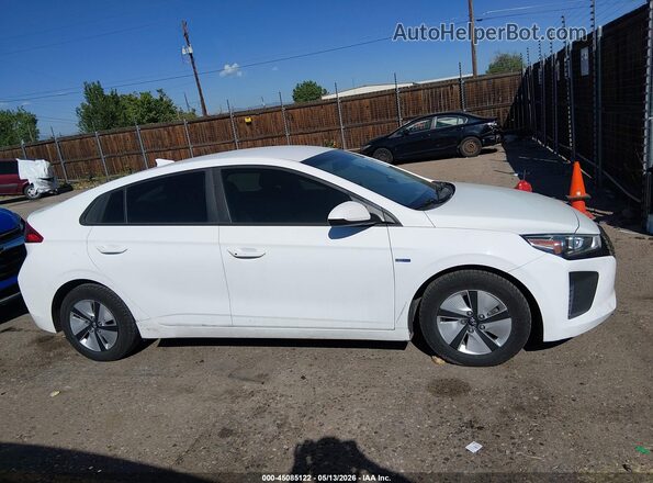 KMHC65LC0KU114392 2019 HYUNDAI IONIQ HYBRID White 