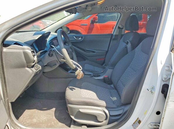 KMHC65LC1KU129046 2019 HYUNDAI IONIQ White Вид салону спереду