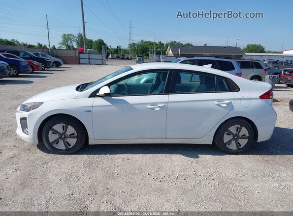 KMHC65LC1LU186428 2020 HYUNDAI IONIQ HYBRID White Սալոնի 360 աստիճան տեսք