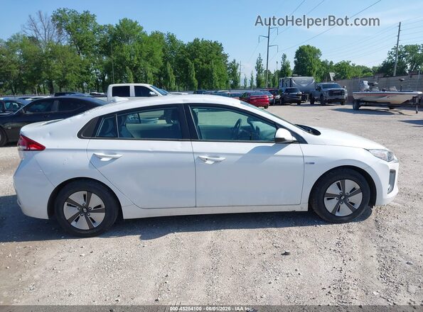 KMHC65LC1LU186428 2020 HYUNDAI IONIQ HYBRID White Սալոնի հետևի տեսք