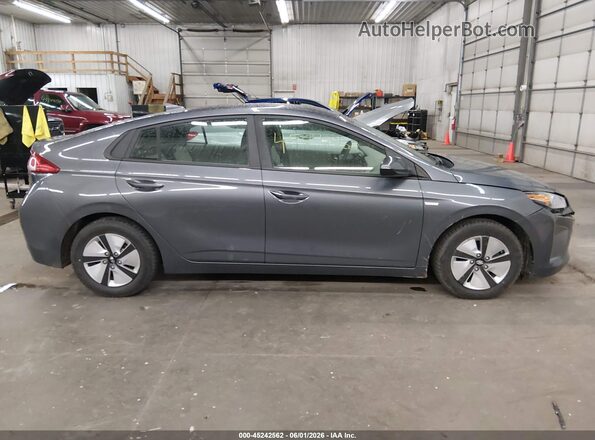 KMHC65LC2HU023536 2017 HYUNDAI IONIQ HYBRID Gray 360 interior view