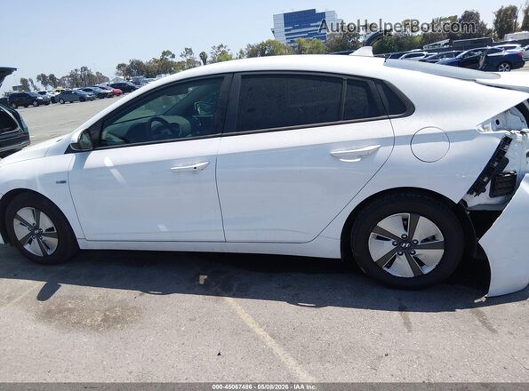 KMHC65LC3JU073657 2018 HYUNDAI IONIQ HYBRID White 