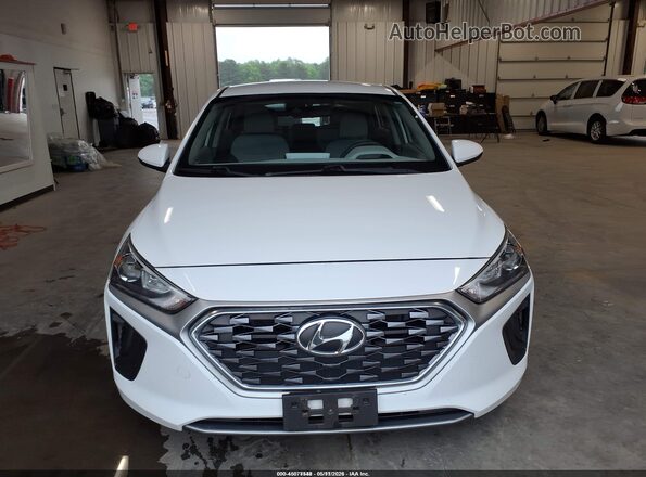 KMHC65LC3LU220644 2020 HYUNDAI IONIQ HYBRID Белый Вид спереди