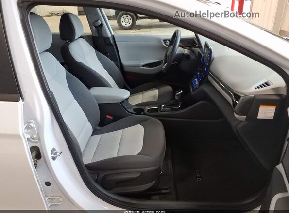 KMHC65LC3LU220644 2020 HYUNDAI IONIQ HYBRID Белый Вид салона спереди