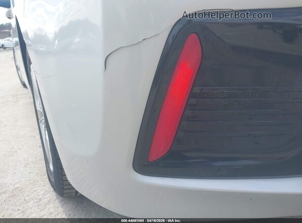 KMHC65LC4JU075644 2018 HYUNDAI IONIQ HYBRID Silver Вид спереду