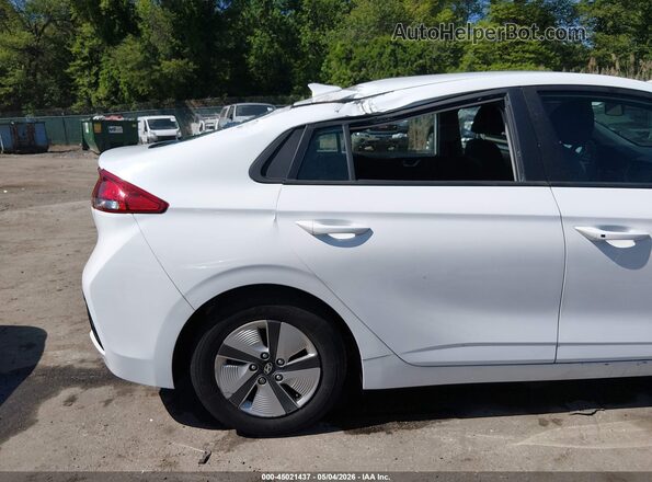 KMHC65LC4JU082688 2018 HYUNDAI IONIQ HYBRID White 