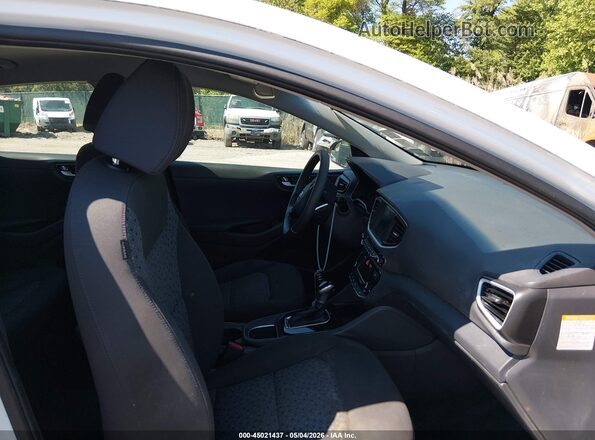KMHC65LC4JU082688 2018 HYUNDAI IONIQ HYBRID White 