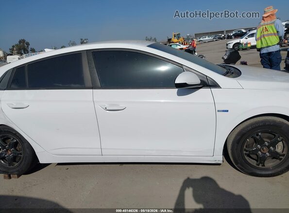 KMHC65LC6HU024768 2017 HYUNDAI IONIQ HYBRID Белый Вид задней части салона
