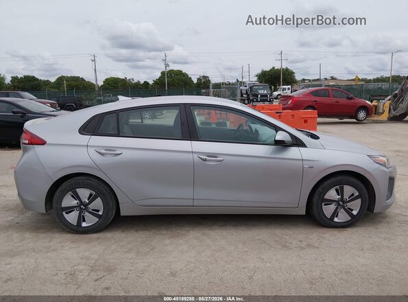 KMHC65LC6LU229371 2020 HYUNDAI IONIQ HYBRID Silver Widok wnętrza 360 stopni
