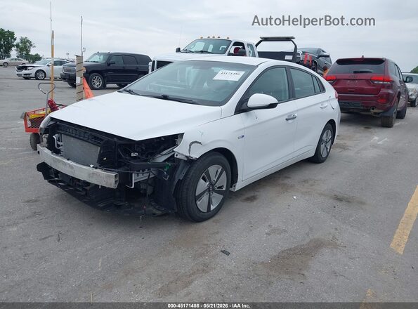 KMHC65LC7JU088372 2018 HYUNDAI IONIQ HYBRID White Front left