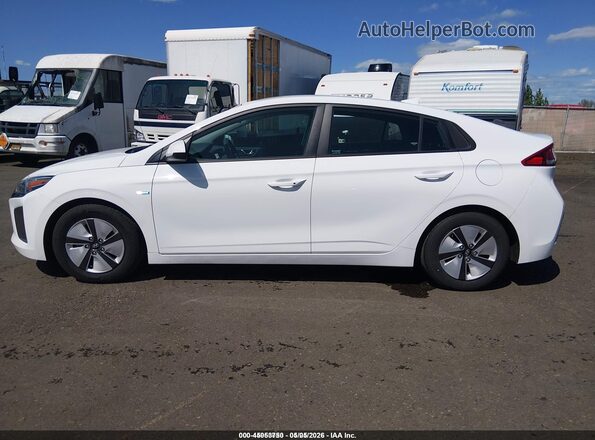 KMHC65LC8JU100285 2018 HYUNDAI IONIQ HYBRID White Widok wnętrza 360 stopni