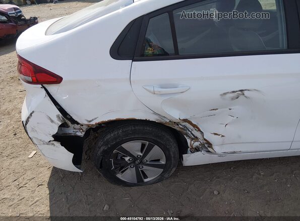 KMHC65LC8MU249364 2021 HYUNDAI IONIQ HYBRID White Widok z przodu