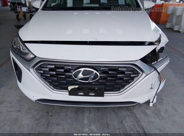 KMHC65LCXMU257837 2021 HYUNDAI IONIQ HYBRID White Vista interior trasera