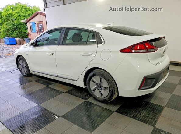 KMHC75LC1LU201703 2020 HYUNDAI IONIQ White Rear left