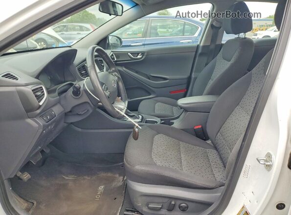 KMHC75LC3HU035403 2017 HYUNDAI IONIQ White Vista interior delantera