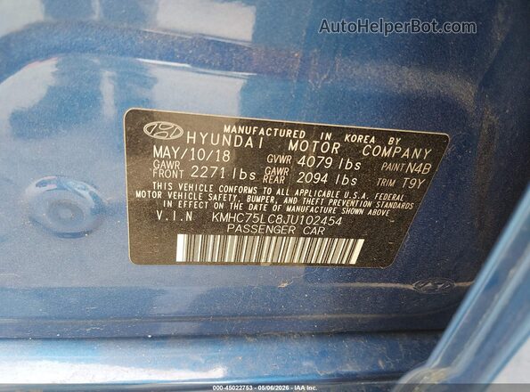 KMHC75LC8JU102454 2018 HYUNDAI IONIQ HYBRID Blue Widok komory silnika