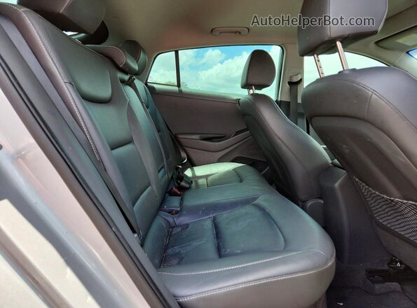 KMHC85LC3HU040727 2017 HYUNDAI IONIQ Silver Vista de los asientos traseros