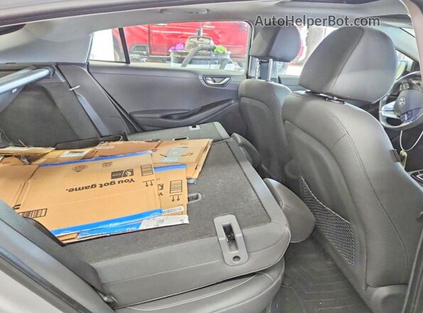 KMHC85LC5KU138438 2019 HYUNDAI IONIQ Silver Widok tylnych siedzeń