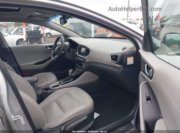 KMHC85LC7HU023591 2017 HYUNDAI IONIQ HYBRID Silver Vista interior delantera