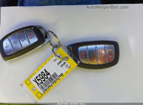 KMHC85LC8HU027066 2017 HYUNDAI IONIQ HYBRID Silver Vista del salpicadero