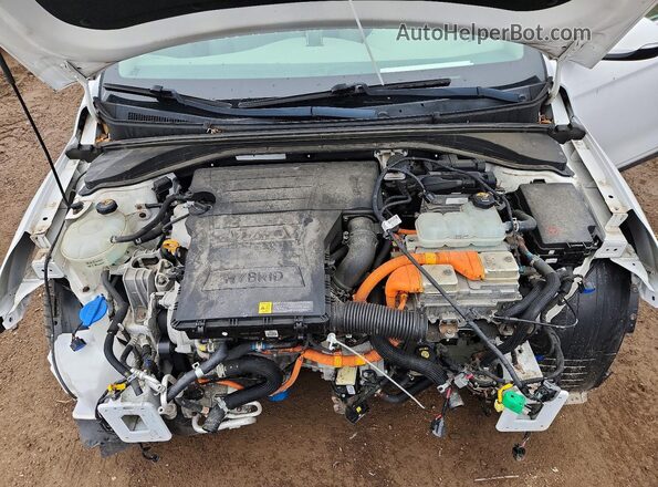 KMHC85LCXJU071687 2018 HYUNDAI IONIQ White Widok wnętrza z tyłu