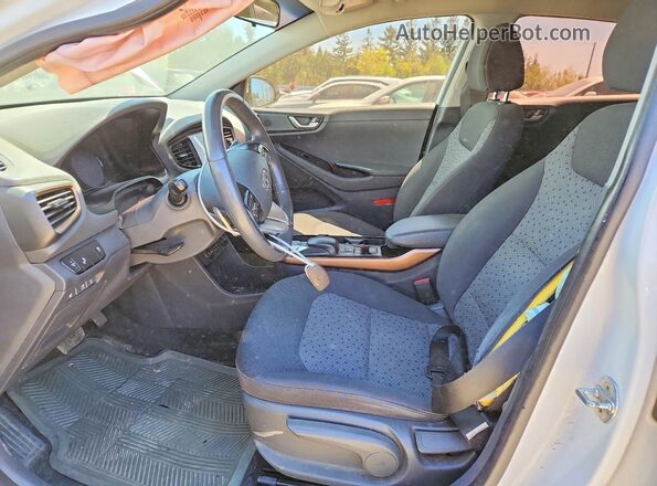 KMHC85LHXKU038671 2019 HYUNDAI IONIQ White Front interior view