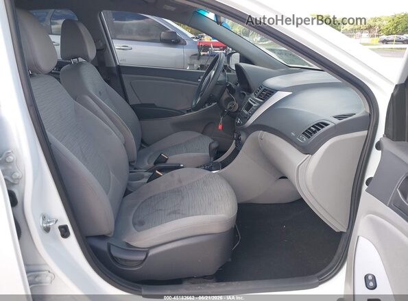 KMHCT4AE0GU044097 2016 HYUNDAI ACCENT White წინა სალონის ხედი
