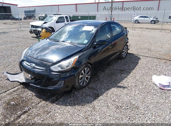 KMHCT4AE0HU353845 2017 HYUNDAI ACCENT Black წინა მარცხენა ხედი სამი მეოთხედიდან