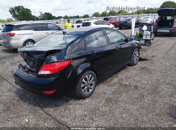 KMHCT4AE0HU353845 2017 HYUNDAI ACCENT Black უკანა მარჯვენა