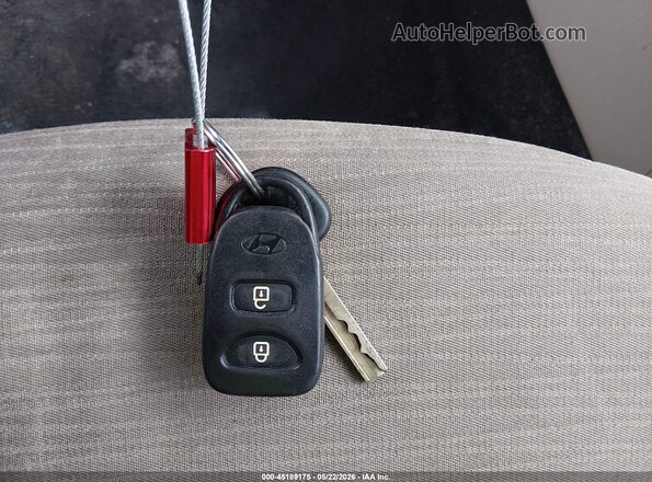 KMHCT4AE0HU353845 2017 HYUNDAI ACCENT Black წინა პანელის ხედი