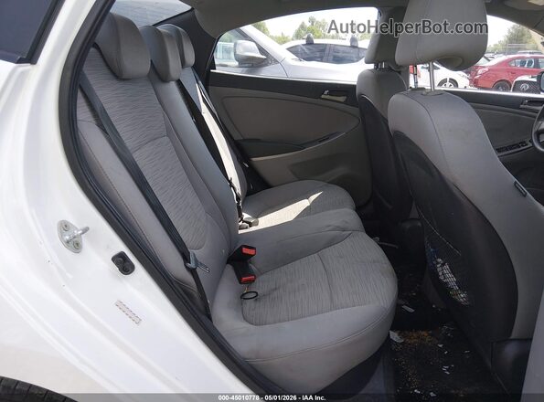 KMHCT4AE2HU237692 2017 HYUNDAI ACCENT Белый Вид наклейки с VIN-кодом
