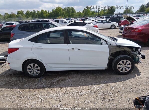 KMHCT4AE2HU237692 2017 HYUNDAI ACCENT Белый Панорамный вид салона 360°